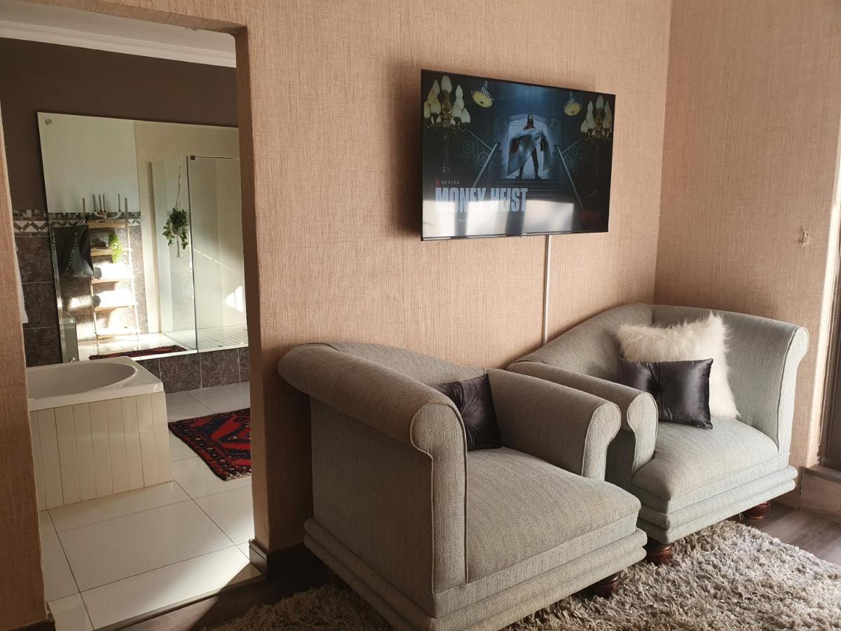 Luxury Boutique Home In Kyalami 미드랜드 외부 사진