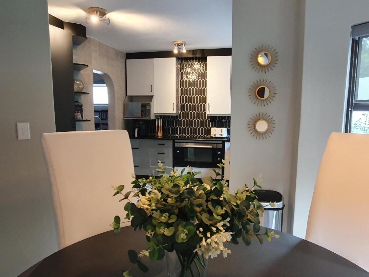Luxury Boutique Home In Kyalami 미드랜드 외부 사진